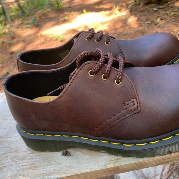 Men’s Dr Martens full-grain waxed leather oxfords size 7
